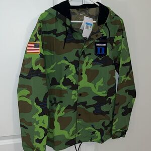 Duke University 22 Salute to Service Camouflage Treeline Blue Devils Snap Jacket